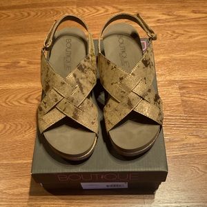 Bronze Corky wedge sandals size 9